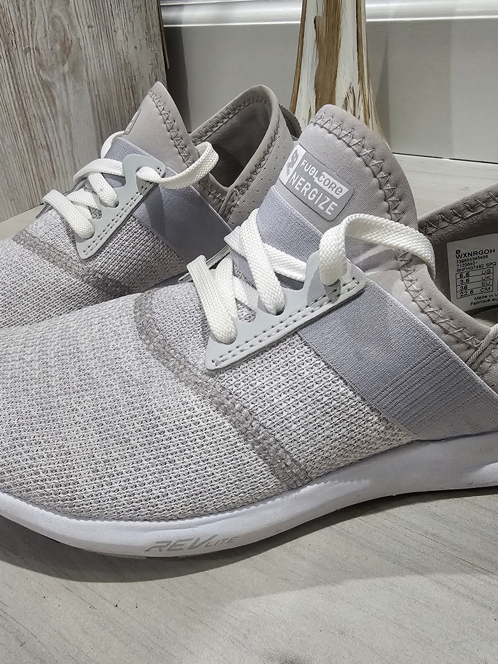 New Balance FuelCore Nergize Women's Light Gray Sneakers Size 5.5 - Picture 2 of 6